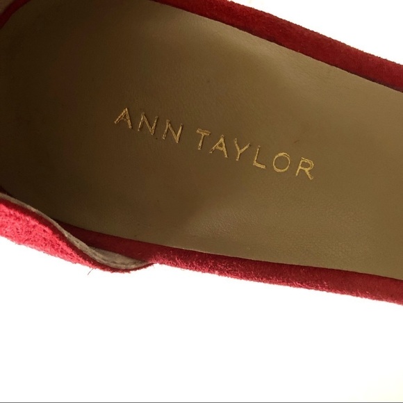 Ann Taylor red suede pointed toe ankle strap heel - Picture 10 of 11